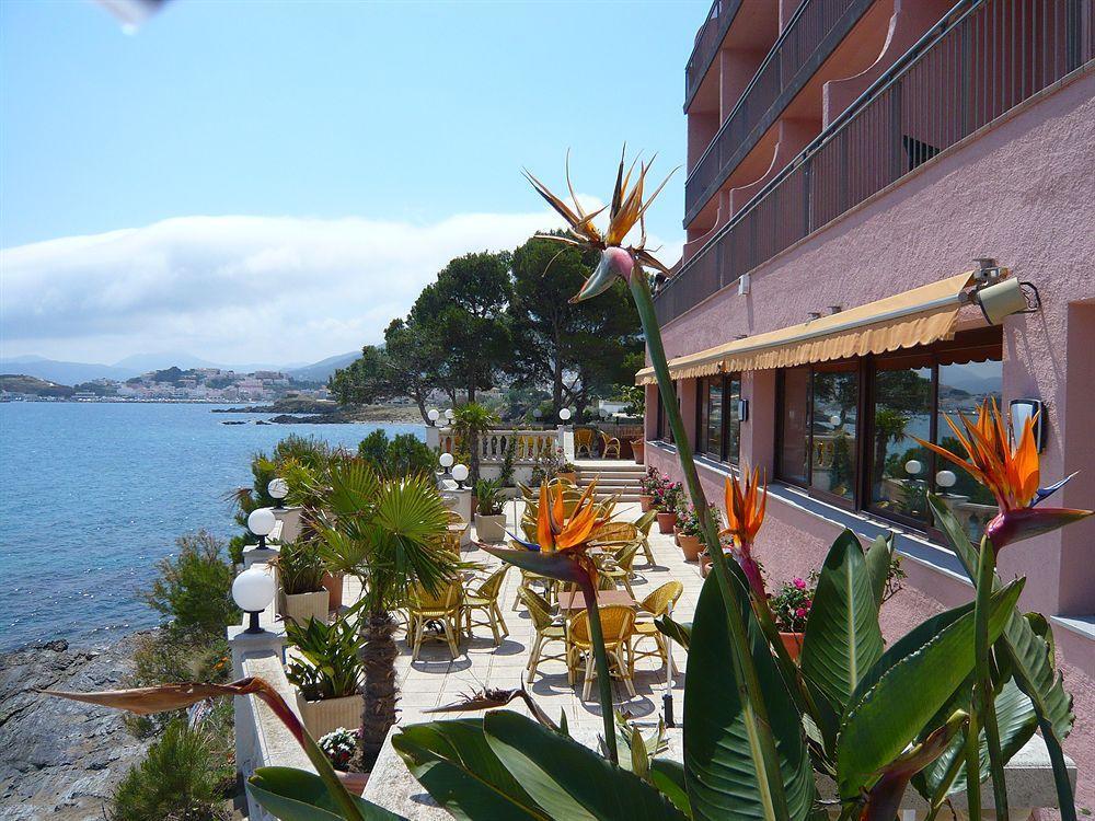 Hotel Grifeu Llanca Ngoại thất bức ảnh